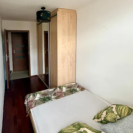 Park Mirowski Standard Apartment Warsaw